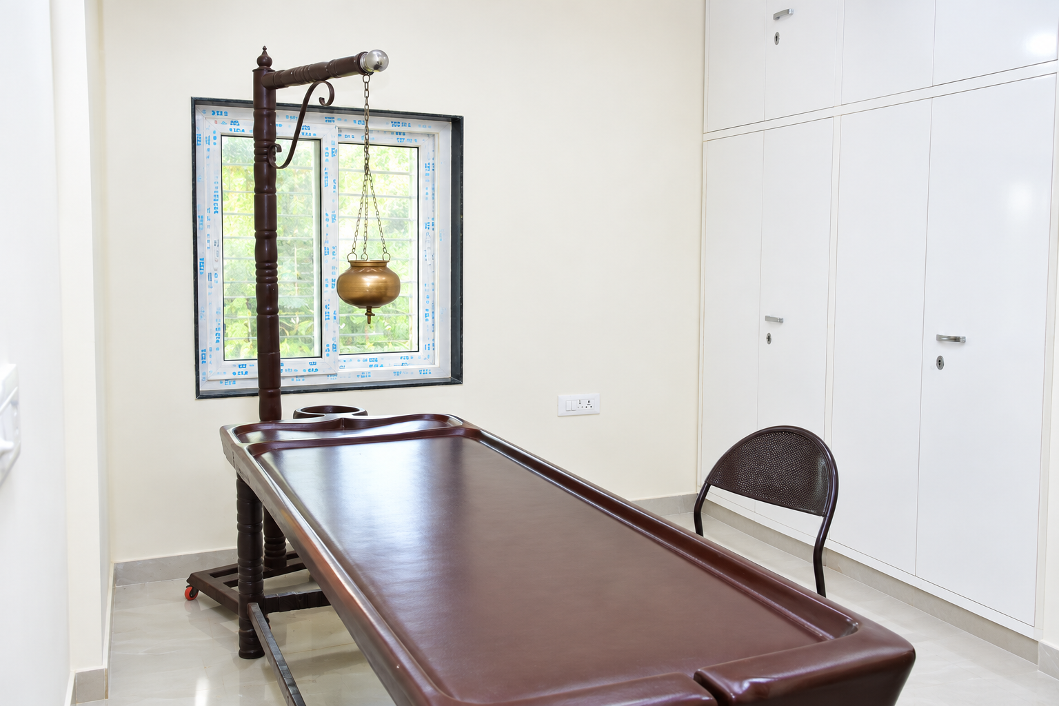 Clinical Naturopathy & Hydrotherapy Room